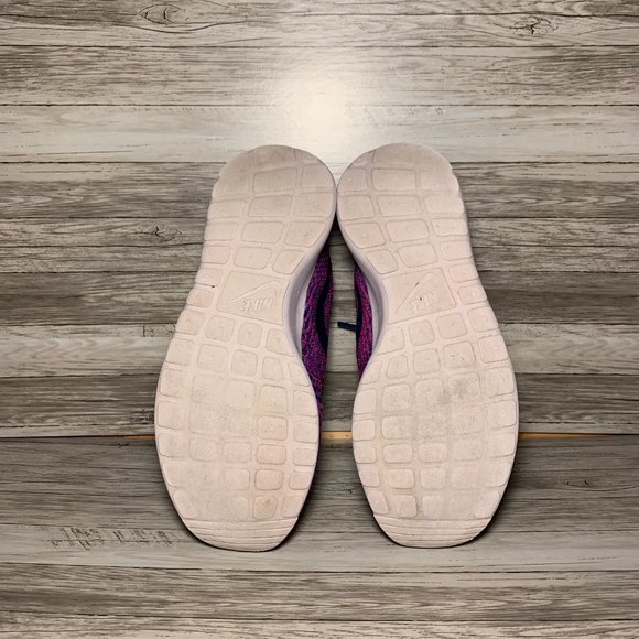 SOLD- Nike Roshe Pink and Blue Flyknit Womens 9 - Picture 7 of 8